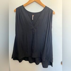 Free People Oversized V-Neck Tunic Top • Size Medium • Black